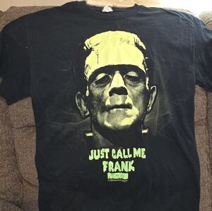 Boys Halloween shirts (M)